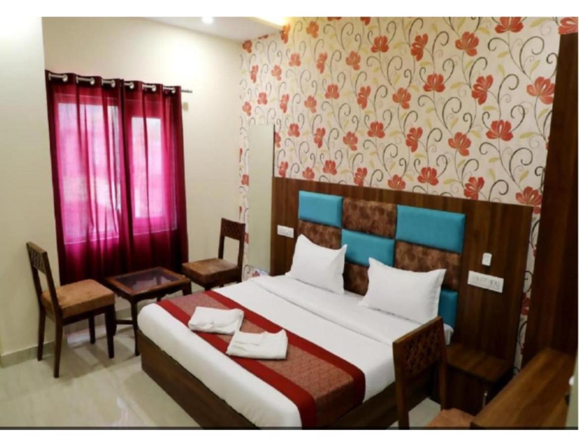 Hotel Royal Villa 2, Amritsar Esterno foto